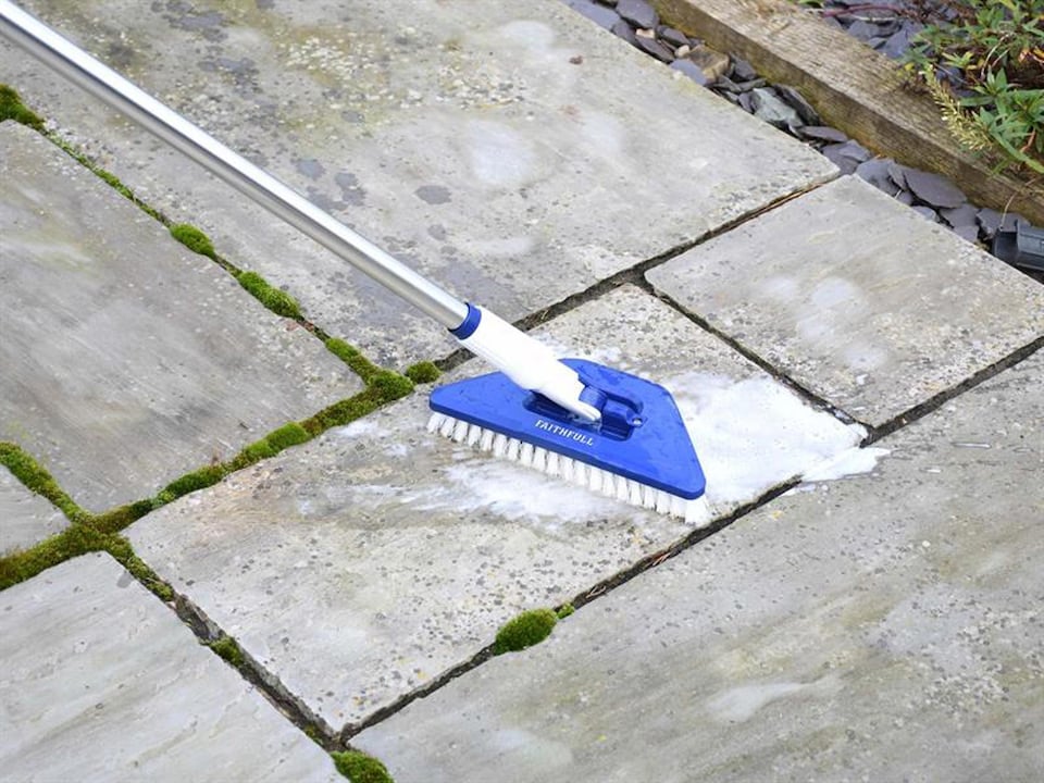 image 1 of Faithfull Heavy-Duty Water Flow Brush - 280mm Width