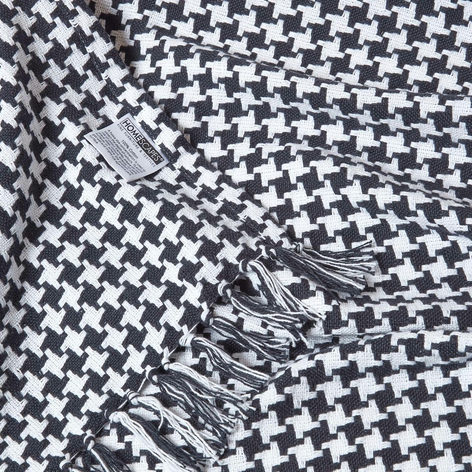 image 1 of Homescapes Black Houndstooth 100% Cotton Bedspread Throw - 150 x 200 cm | Black