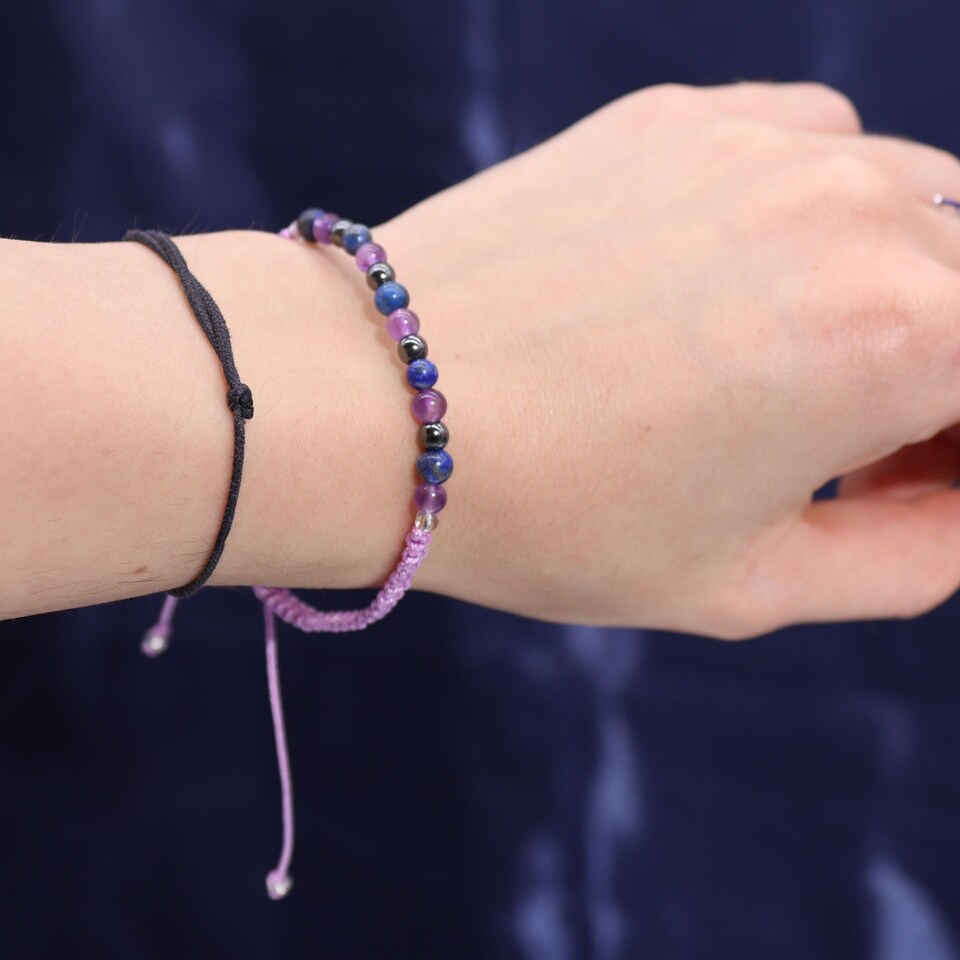 image 1 of Serenityy Zodiac Crystal Candle with Gemstone Bracelet - Aquarius