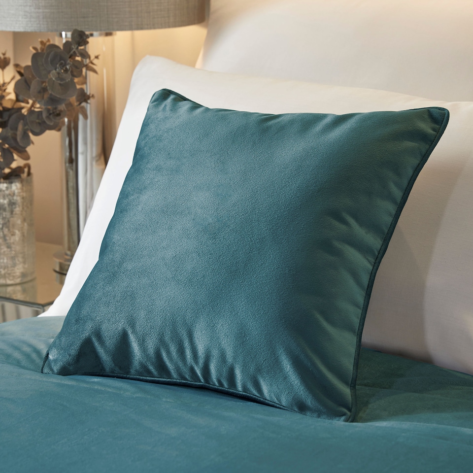 image 1 of Laurence Llewelyn-Bowen Chic Bedspread Teal