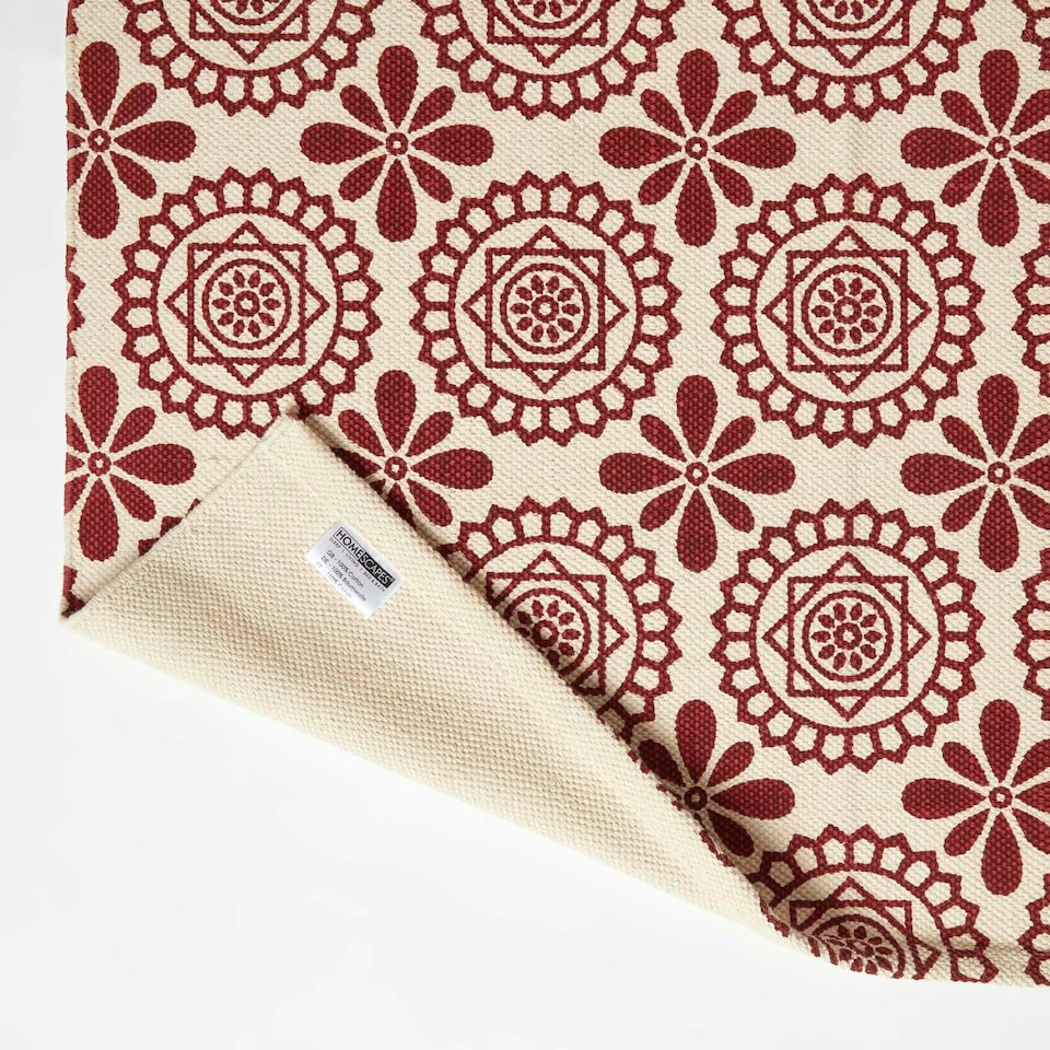 image 1 of Homescapes Cassia Red Cotton Geometric Rug - 160 x 230 cm Red | 160 x 230 cm