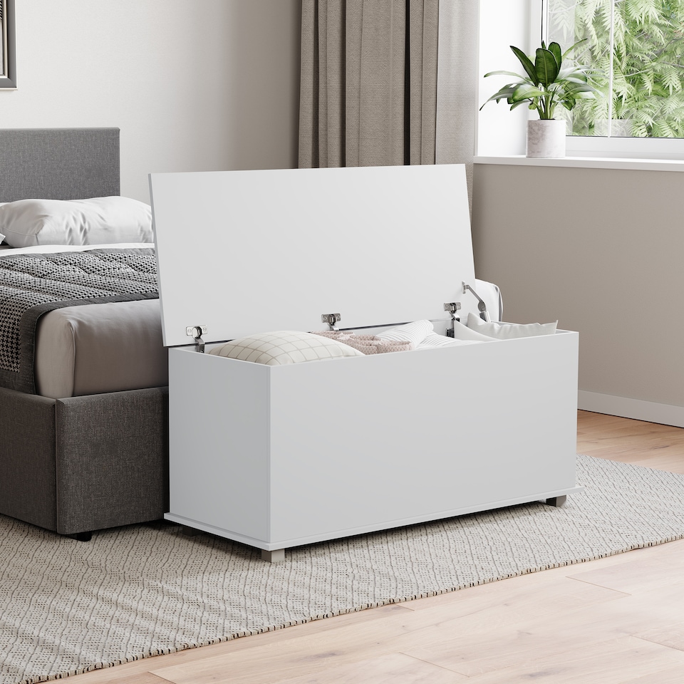 image 1 of Vida Designs Leon Storage Ottoman Bedroom Hallway Chest Bench, White | White | White
