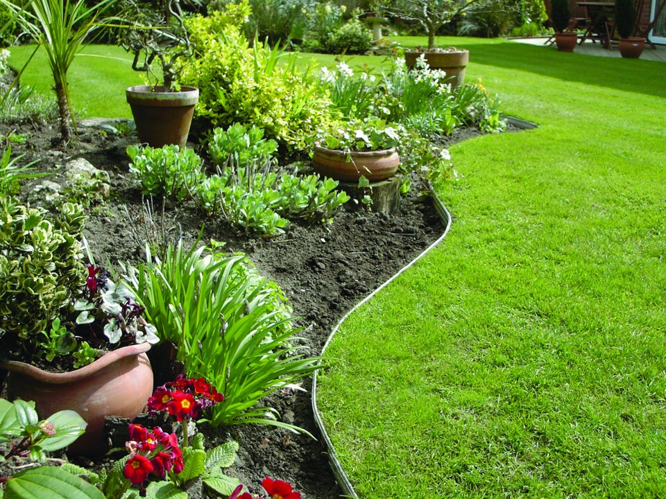 image 1 of Swift Edge Garden Edging - Lawns, Borders, Pathways, Plots, Flowerbeds, Landscaping - Aluminium 100mm tall - 24m pack - Green | Green | 24m | 1