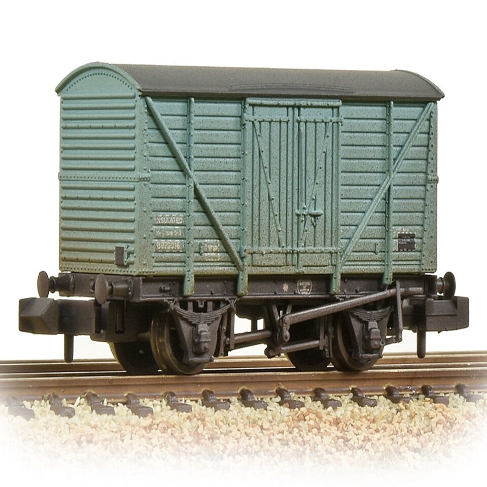 Graham Farish 10t Insulated Van BR Ice Blue Weathered