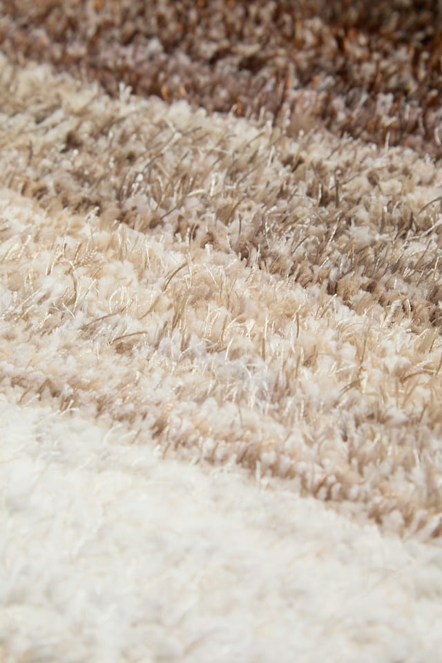 image 1 of ULTRA PLUSH WAVE LATTE | Cream