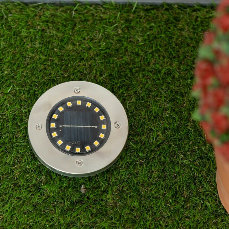 image 1 of ValueLights Set of 6 Warm White Outdoor Solar Decking Light