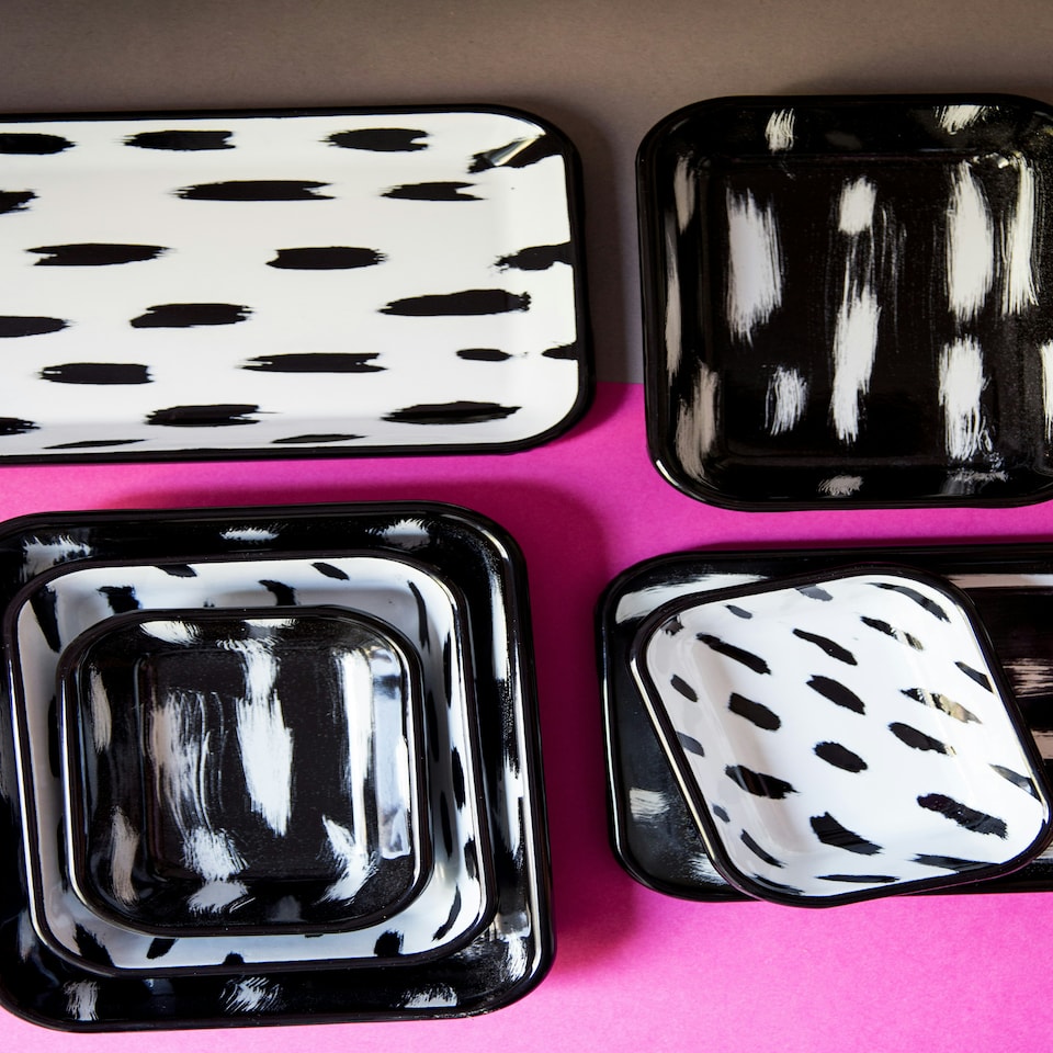 image 1 of Stripe Collection Enamel Rectangular Serving And Roasting Dish - 21 cm (W) x 14 cm (D) x 4 cm (H)