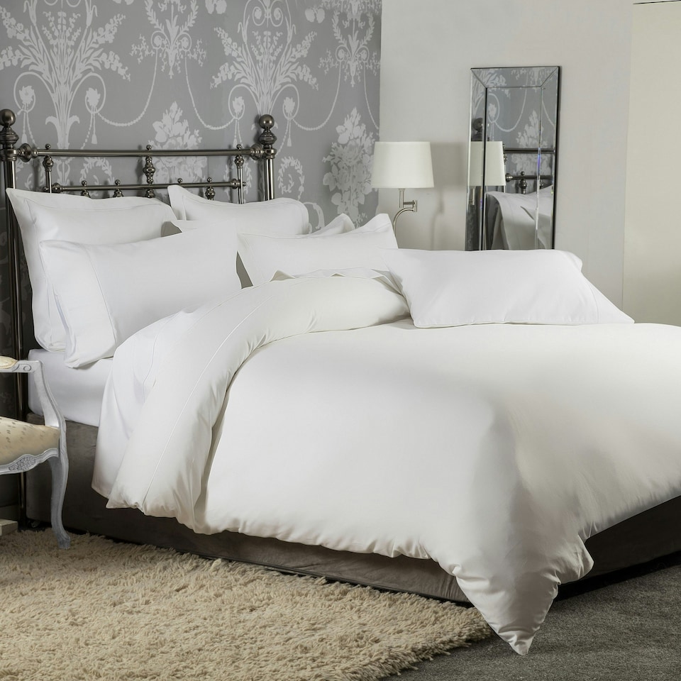 Belledorm Ultimate 1200 Thread Count Duvet Cover - White - Double