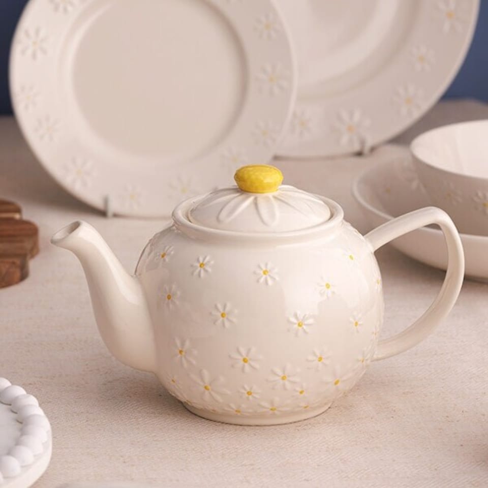 image 1 of Price & Kensington Daisy 6 Cup Teapot