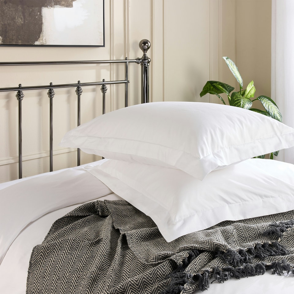 image 1 of Hotel Pure Luxury 4 Star Oxford Pillowcase - Pair White