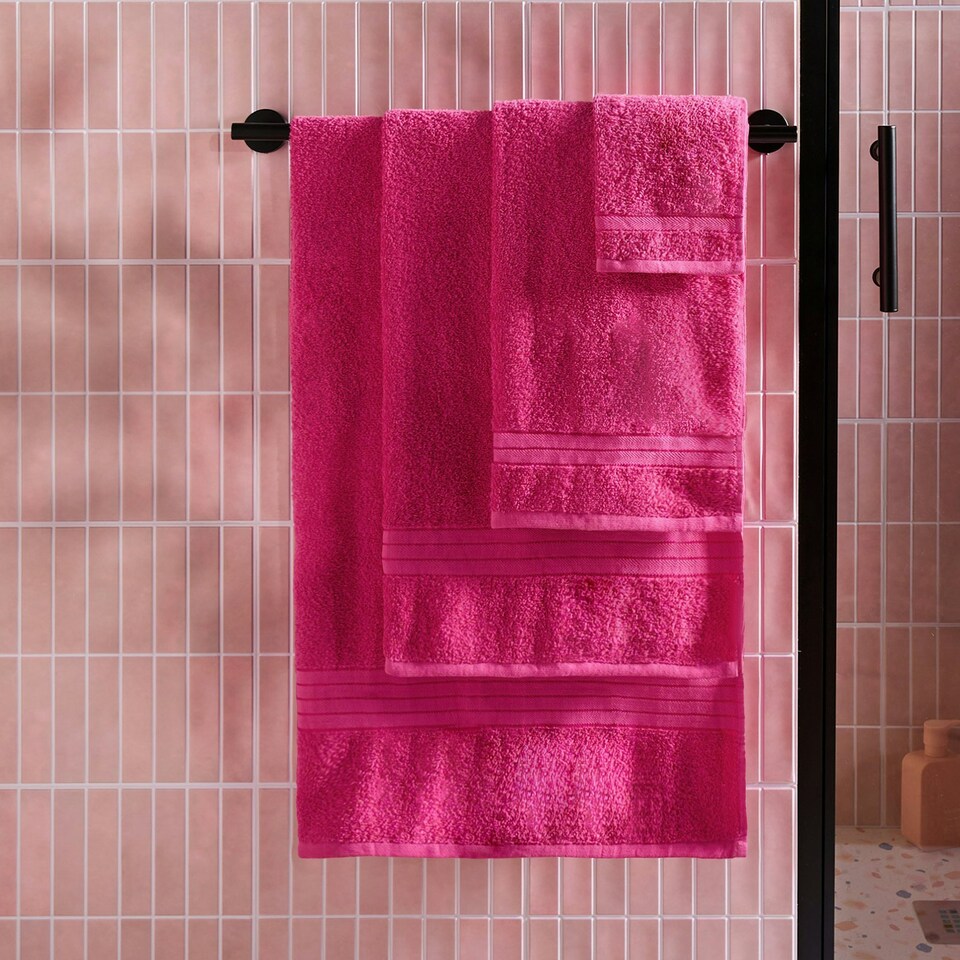image 1 of OHS 4 x Luxury 100% Cotton 500GSM Bathroom Face Cloth Towel Pink | Bright Pink | Face cloth