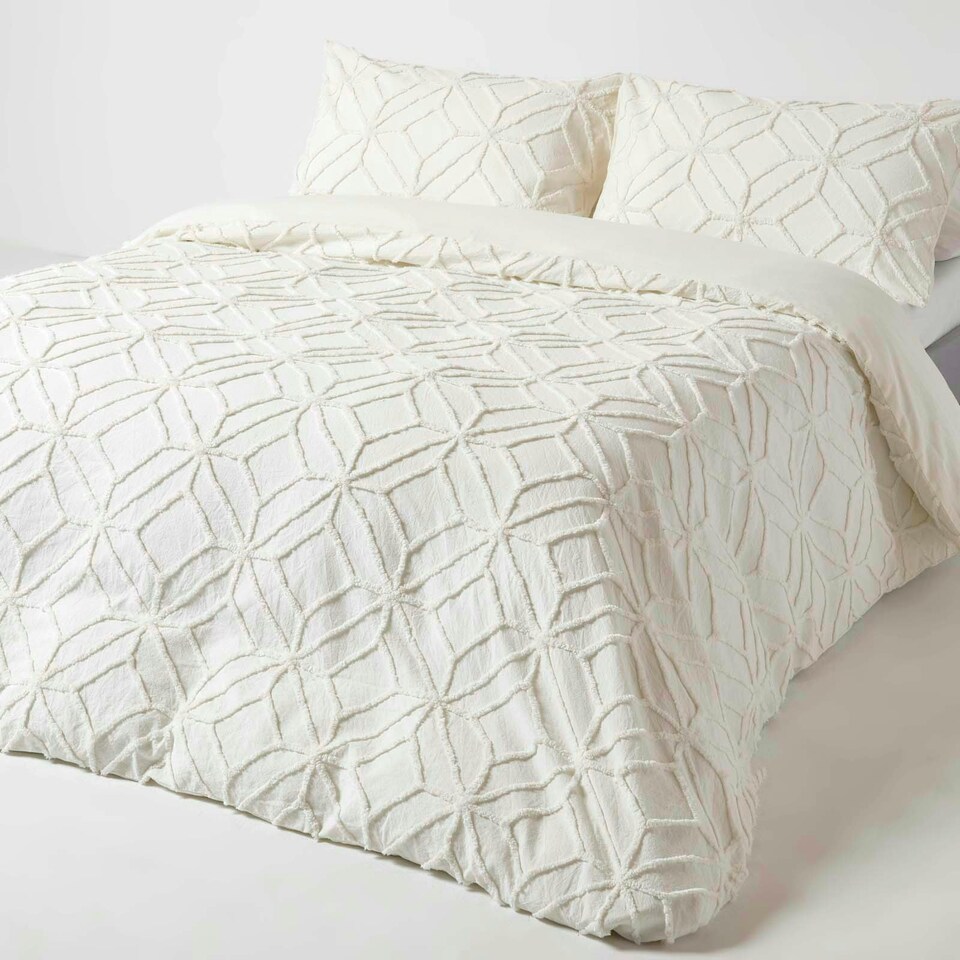 image 1 of Homescapes White Diamond Cotton Tufted Duvet Cover Set - Super King White | Super King