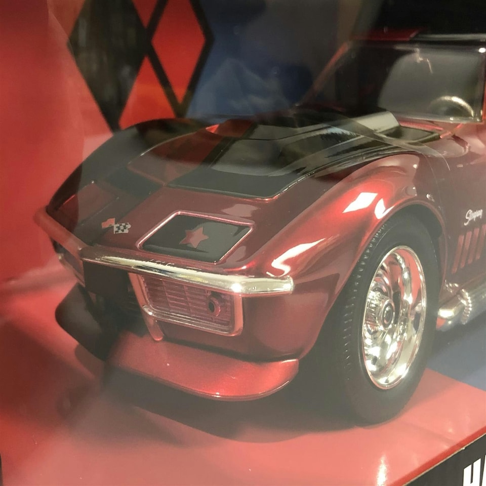image 1 of Harley Quinn 1969 Chevrolet Corvette Stingray with Figure 1:24 Scale Jada 31196