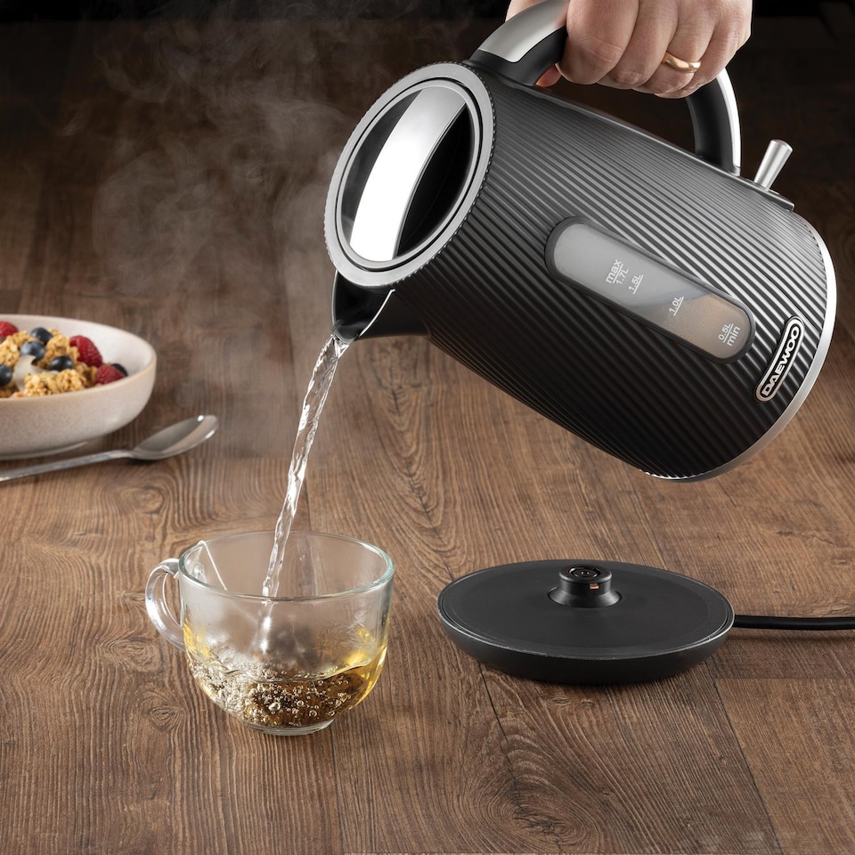 image 1 of Daewoo Cascade Matching Kettle and 4 Slice Toaster Set 1.7L 3KW