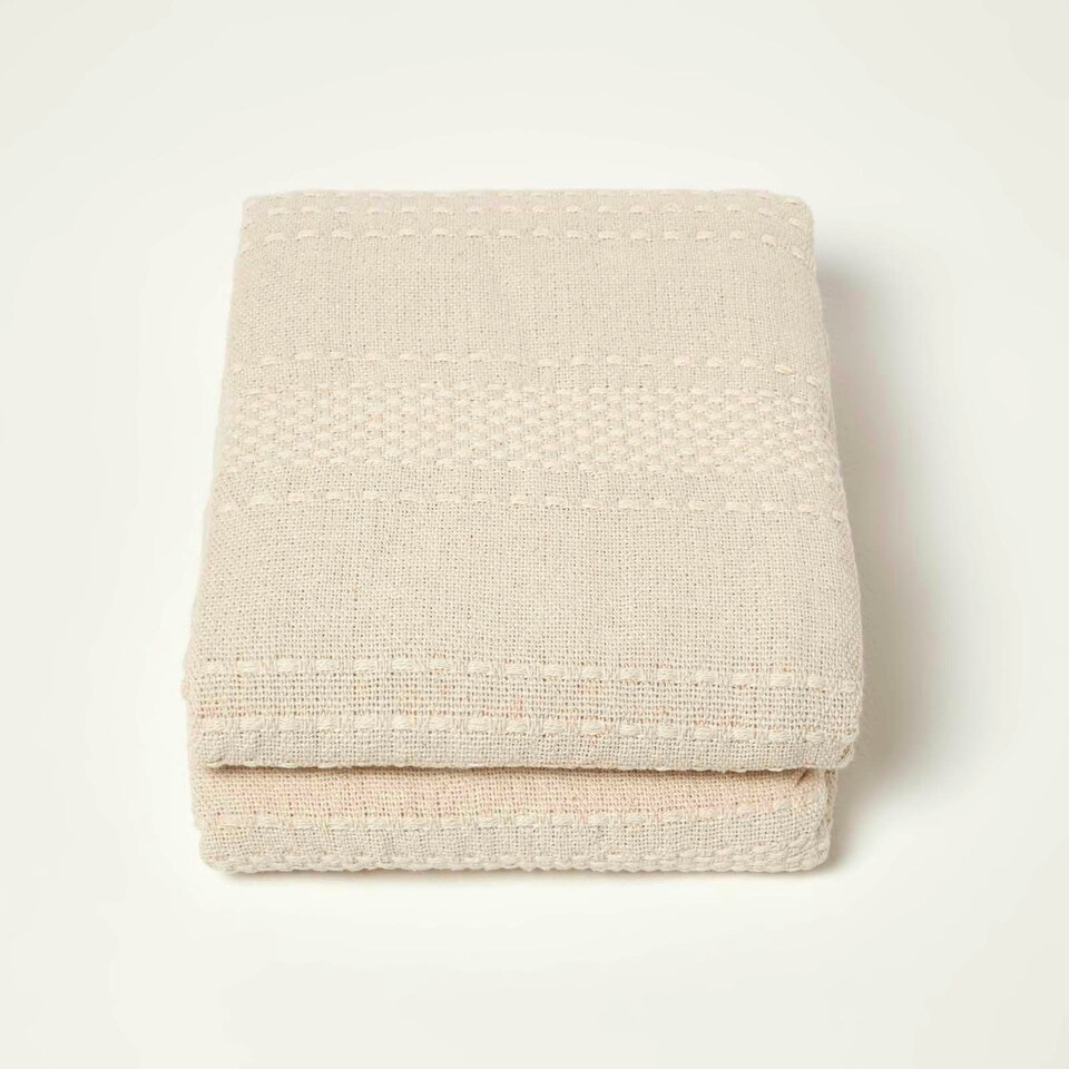 image 1 of Homescapes Kashi Natural Cotton Throw with Tassels - 150 x 200 cm