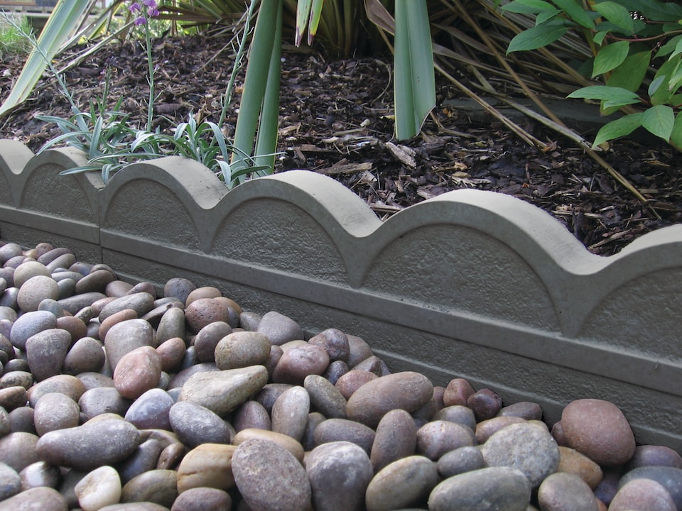 image 1 of Scallop Path Edging 590 x 160 x 40 Welsh Slate - Full Pallet of 50 - Bowland Stone