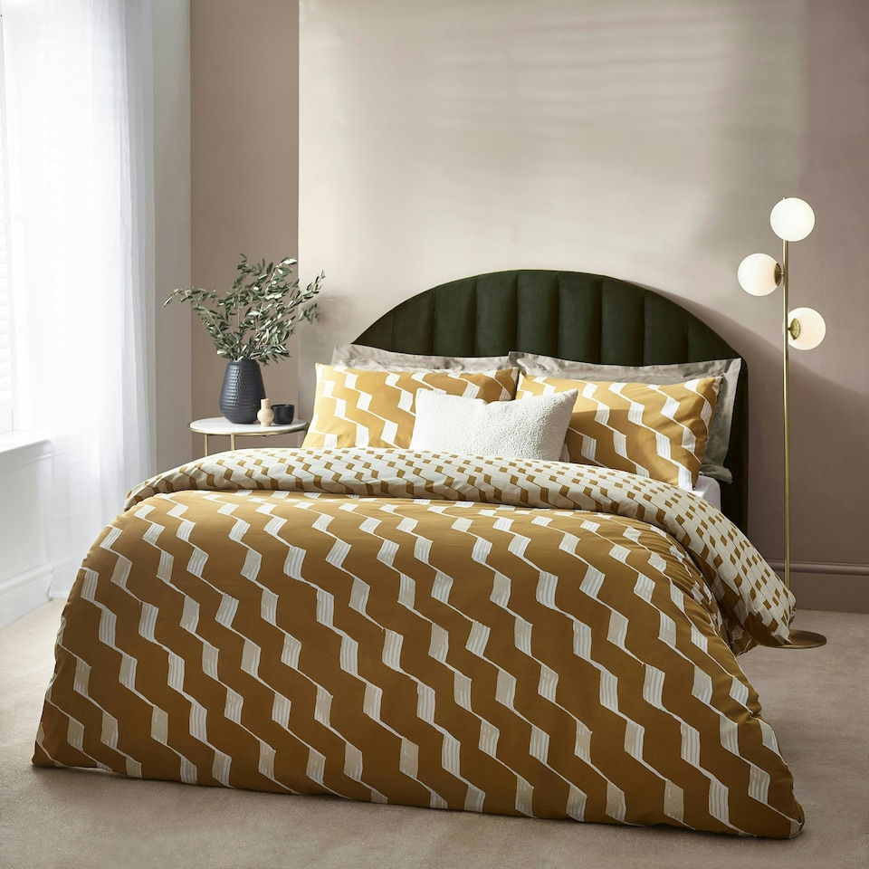 image 1 of Hoem Zabine Abstract Reversible King Duvet Cover Set
