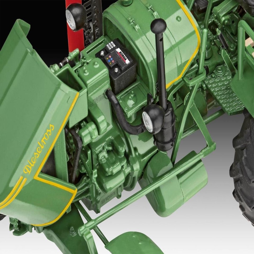 image 1 of Revell Fendt F20 Dieselross easy-click Model Set (1:24 Scale)