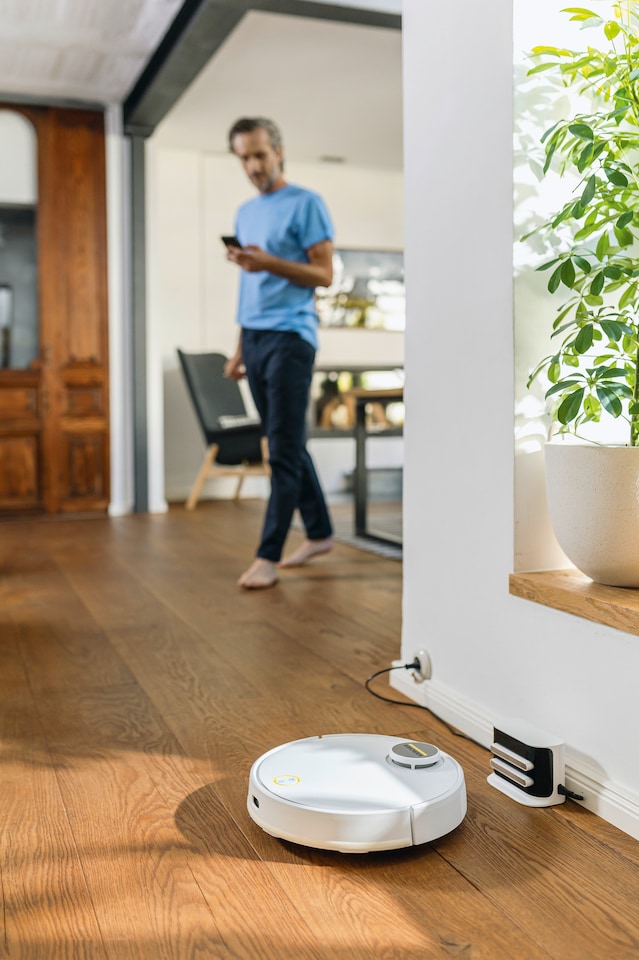 image 1 of Kärcher RCV 3 Robot Vacuum Cleaner