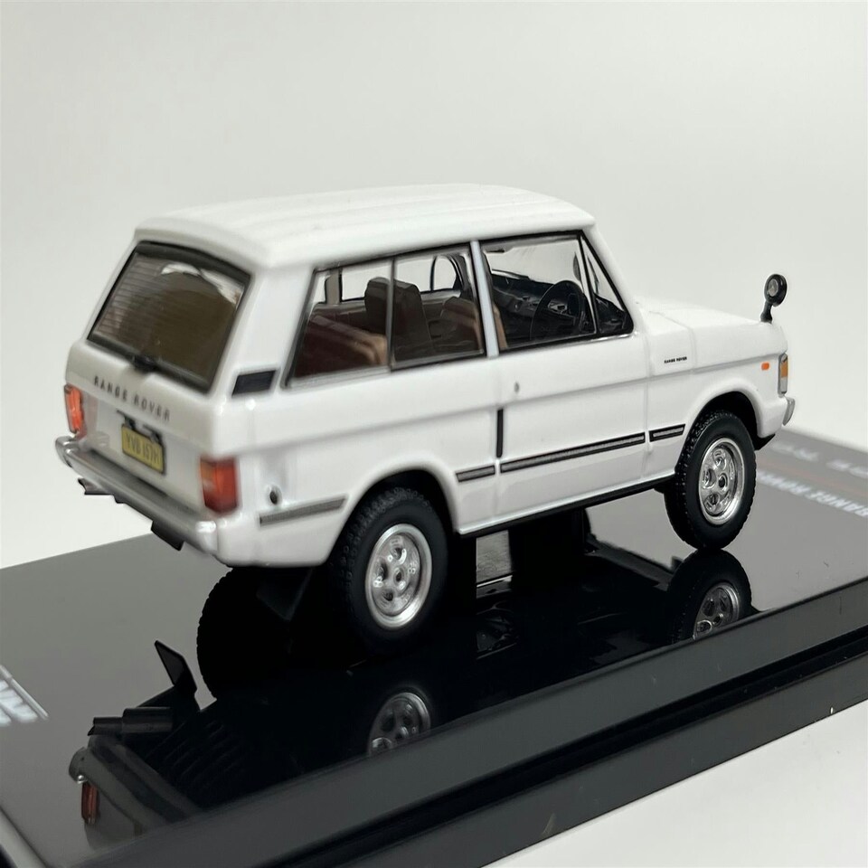 image 1 of Range Rover Classic White 1:64 Scale Inno Models IN64RRCWHI