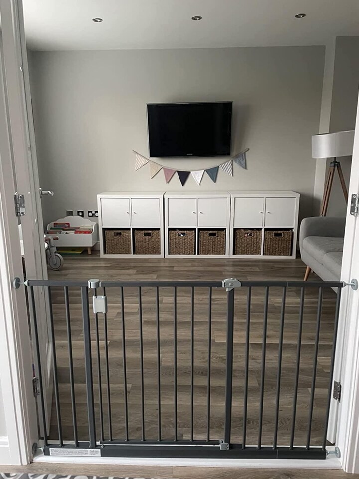image 1 of Bettacare Extra Wide Hallway Dog Gate, 122cm - 128cm, Grey, Pressure Fit Pet Gate, Puppy Safety Barrier | Grey