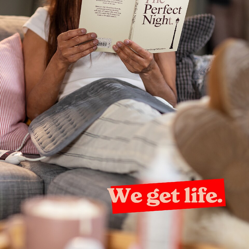 image 1 of Russell Hobbs Heated Pad Electric Heater Pain Relief 3 Heat Settings with 2 Year Guarantee RHHPS1001