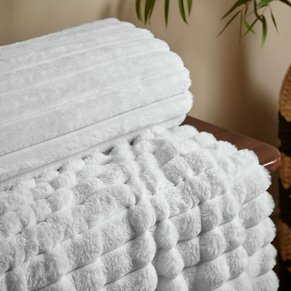 image 1 of Catherine Lansfield Cosy Ribbed Faux Fur Soft 130x170 cm Blanket Throw Grey Grey
