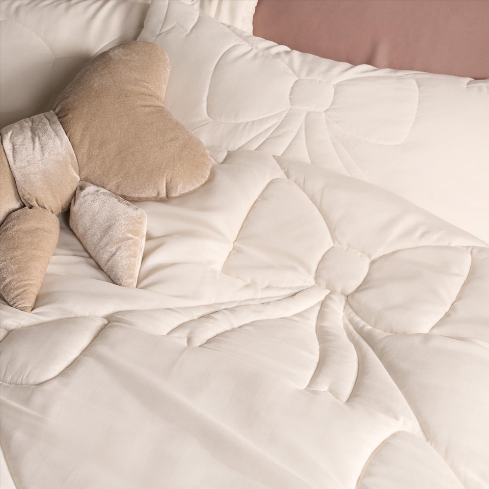 image 1 of OHS Bow Lattice Coverless 7.5 TOG Duvet Bedding Set with Pillowcase | White | Ivory | Single
