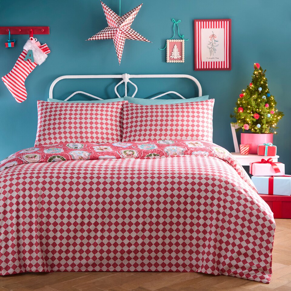 image 1 of Fusion Christmas Vintage Frames Duvet Cover Set Red