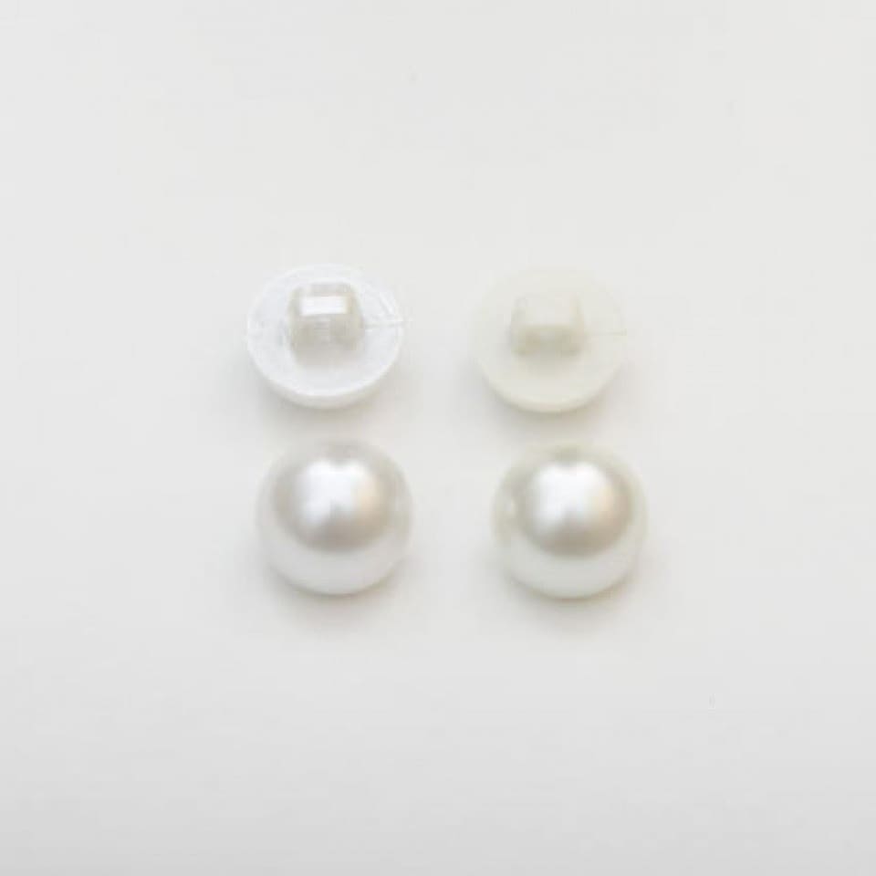 Minerva White Round Pearl Buttons for Dressmaking - 10mm - per value pack of 100