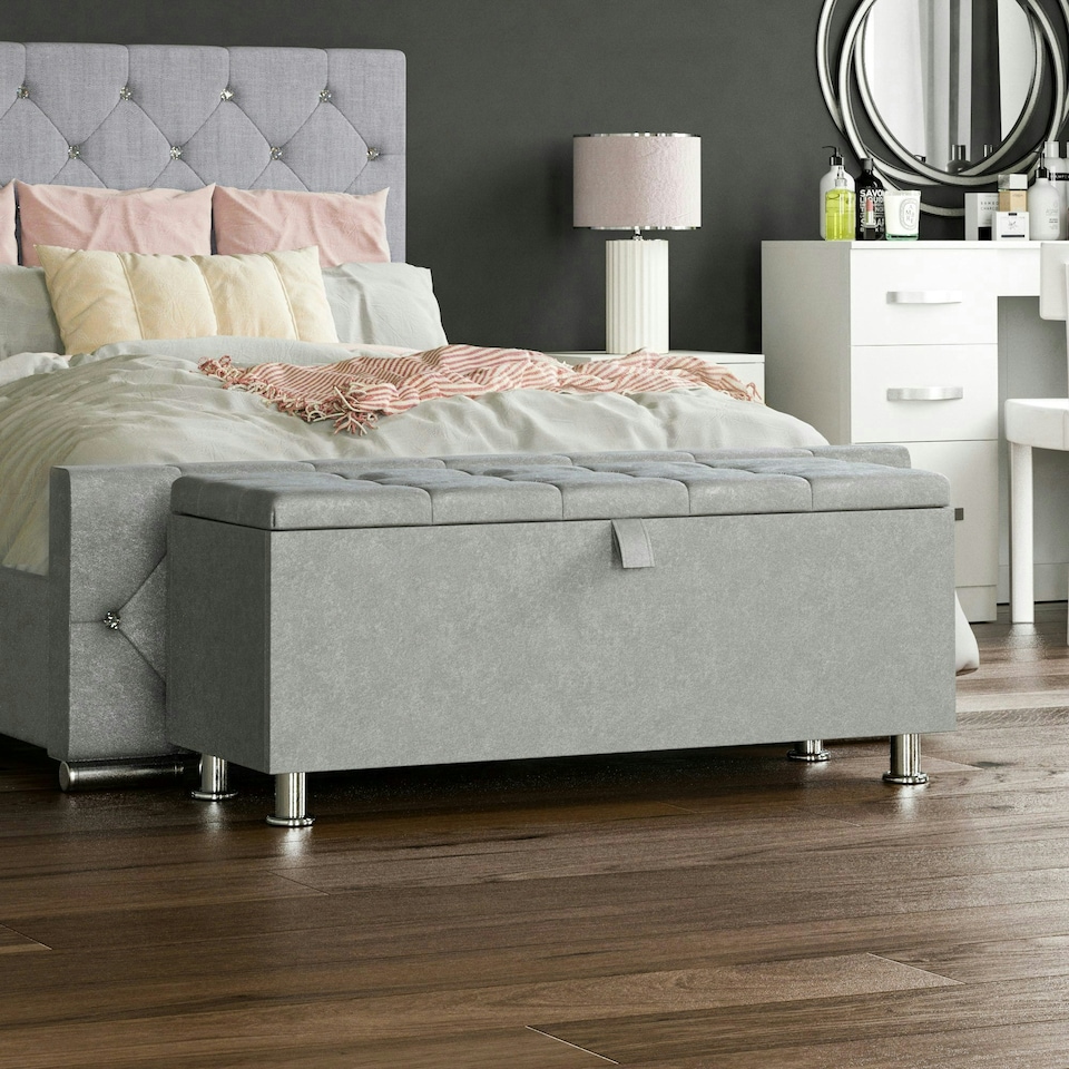image 1 of Vida Designs Valencia Storage Ottoman Bedroom Hallway Chest Bench, Light Grey Velvet Grey | Light Grey Velvet