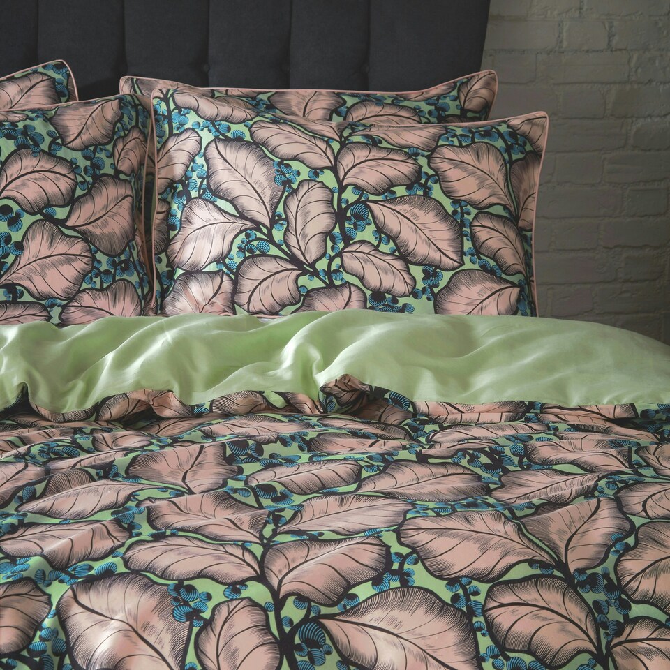 image 1 of Edinburgh Weavers Magali Leaf Premium Cotton Sateen King Duvet Cover Set