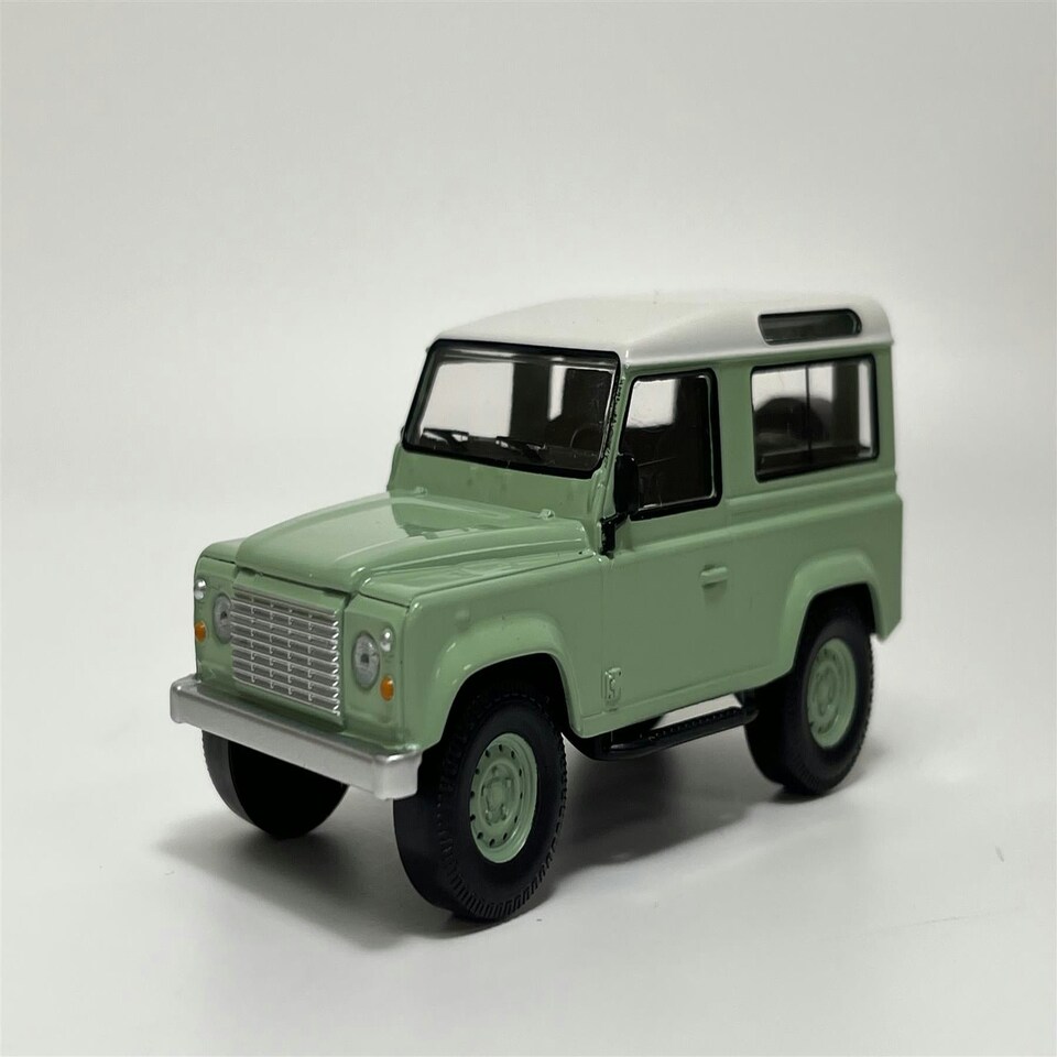 image 1 of Land Rover Defender 1995 Green 1:43 Scale Norev 845106