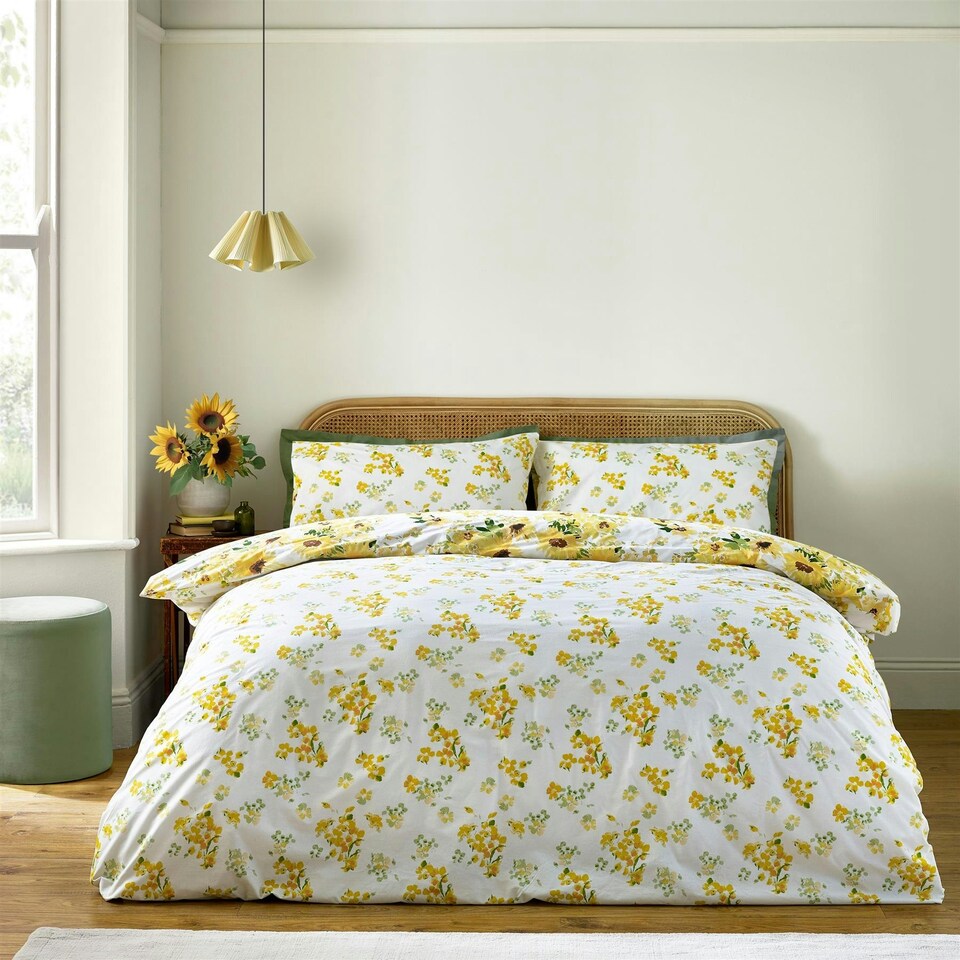 image 1 of Catherine Lansfield Sunflowers Yellow Duvet Cover Set Yellow | King