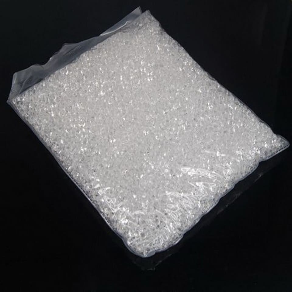 image 1 of 5000 Diamond Confetti Clear