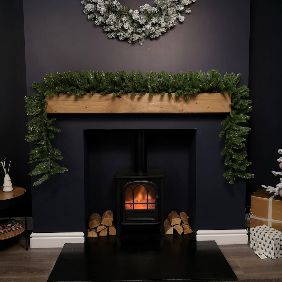 image 1 of 2.7m x 30cm Plain Green Christmas Garland with 260 Bullet Tips