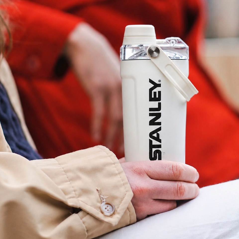image 1 of 0.59L Leakproof Insulated Stainless Steel The Vitalize Shaker Bottle