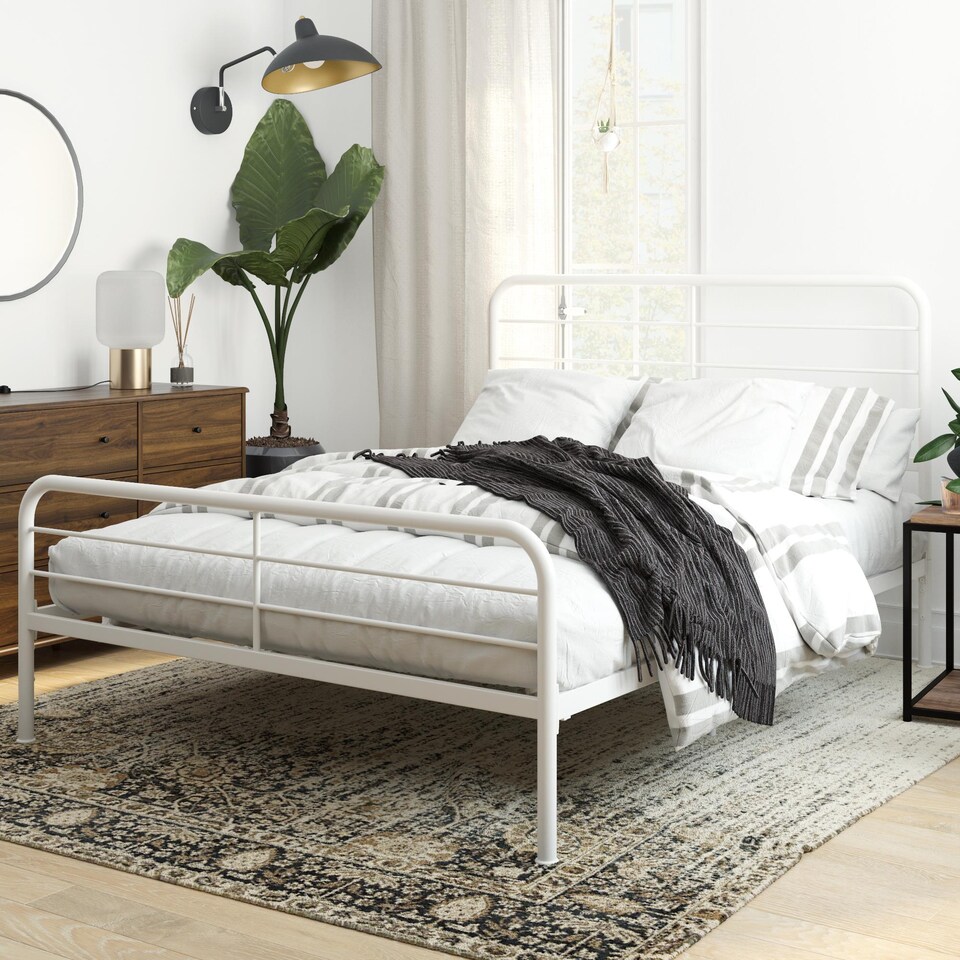 image 1 of Millie Metal Bed White, King Size