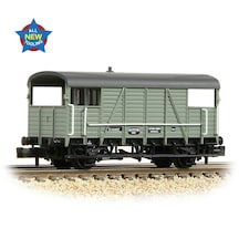 Graham Farish 25t Dance Hall Brake Van BR Grey S55457