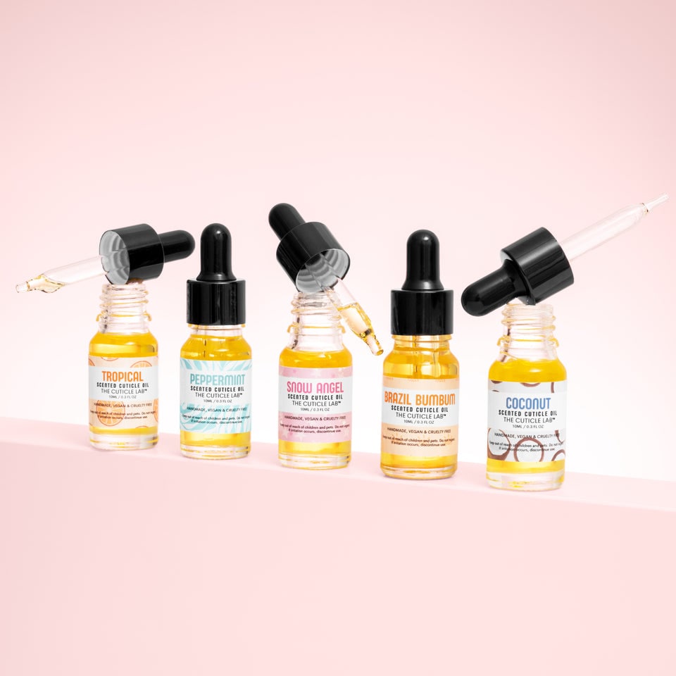 The Cuticle LAB : 10ml Cuticle Oil Bottle - singular (ONE) 10ml Cuticle Oil Bottle in Strawberry fragrance. Strengthening, Nourishing, Hydrating. 60+ fragrances available. Ideal for handbag, car, ... Handmade UK.