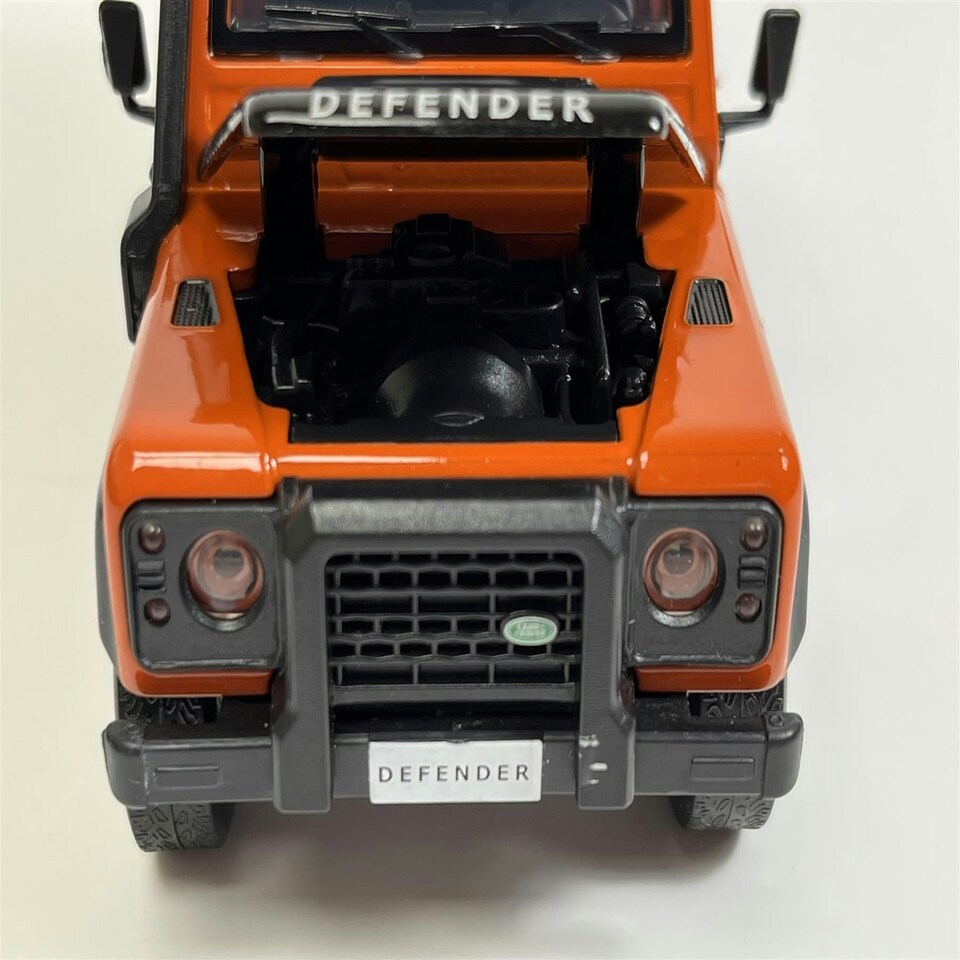 image 1 of Land Rover Defender 110 Orange LHD 1:32 Light & Sound Tayumo 32105010
