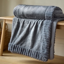 Catherine Lansfield Velvet and Faux Fur Soft Touch Blanket Throw | Grey | Charcoal Grey