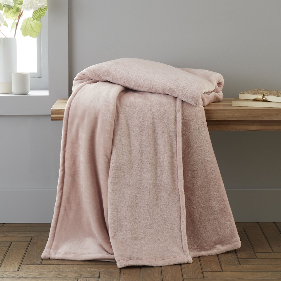image 1 of Catherine Lansfield Extra Large Raschel Velvet Touch Blanket Throw | Pink | Blush Pink