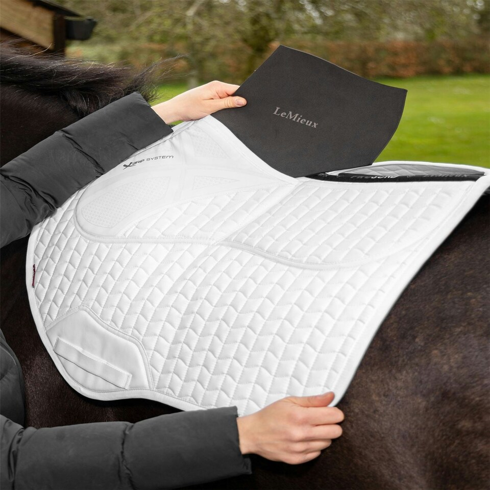 image 1 of LeMieux ProSorb Plain 2 Pocket Close Contact Square Black | Large