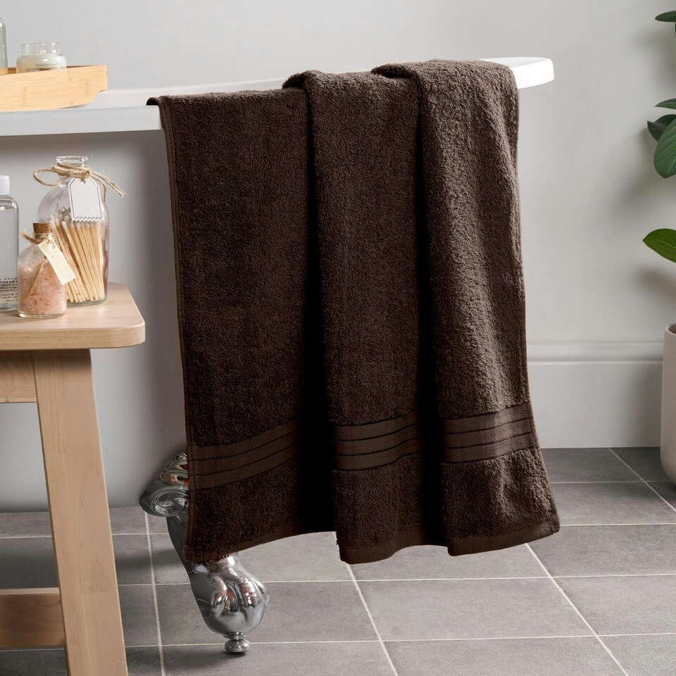 image 1 of OHS 4 x Soft Luxury 100% Cotton 500GSM Bathroom Bath Towels, 70x115cm - Chocolate