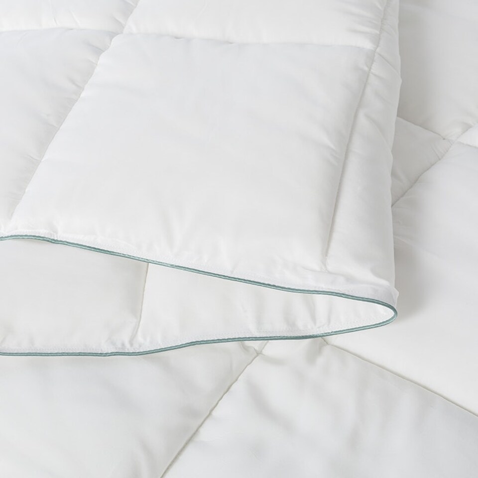 image 1 of 10.5 Tog Luxury Microfibre Duvet Feels Like Down Filling Premium Soft Touch Double White