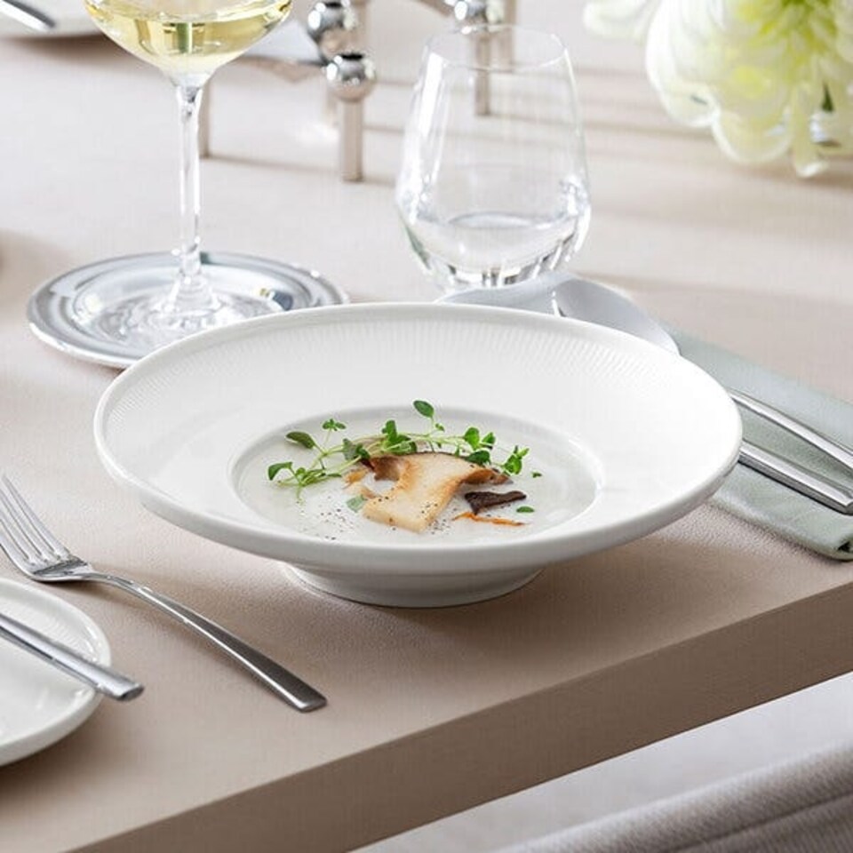 image 1 of Villeroy & Boch Afina 25cm Deep Plate