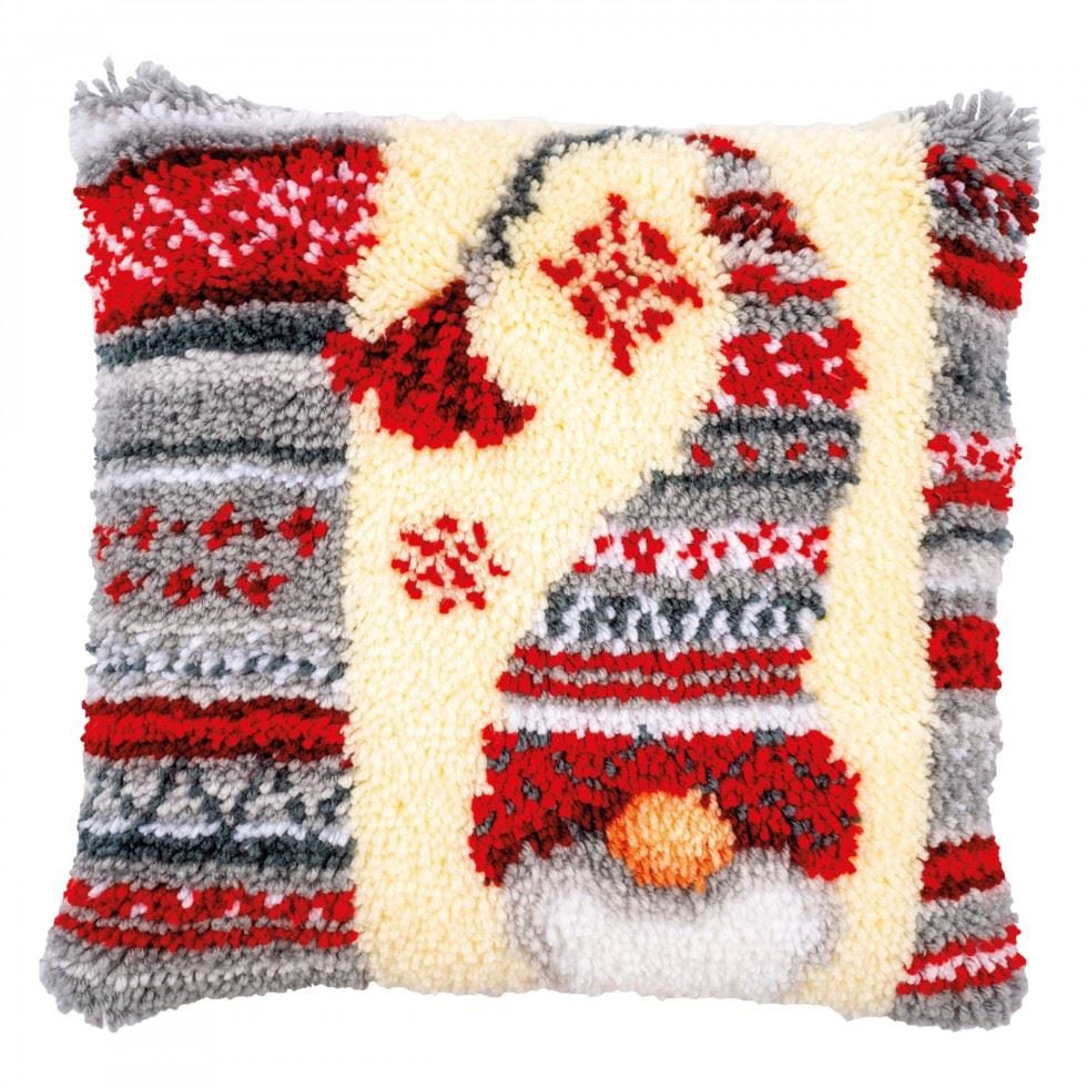 Vervaco L/HK CUSH XMAS ELF - Latch Hook Kit: Cushion: Christmas Elf