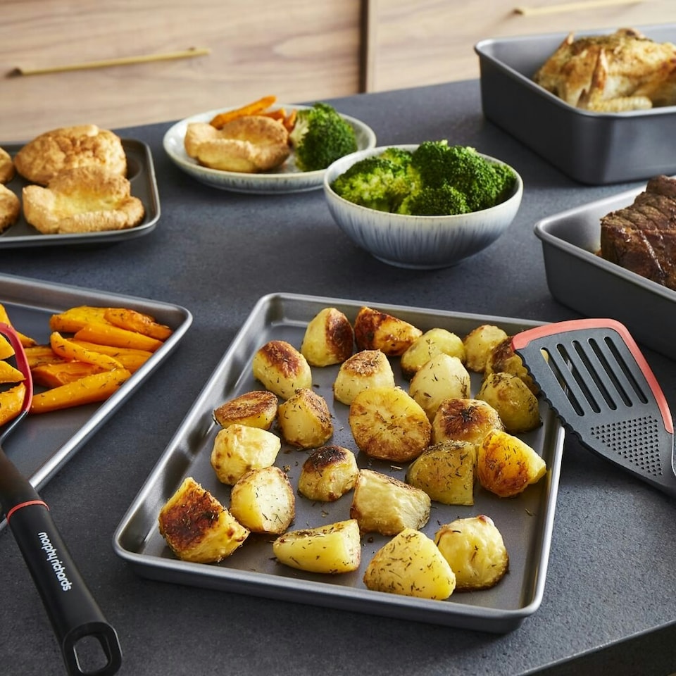 image 1 of Morphy Richards Yorkshire Pudding Tray, Oven Tray and Roasting Tin Set