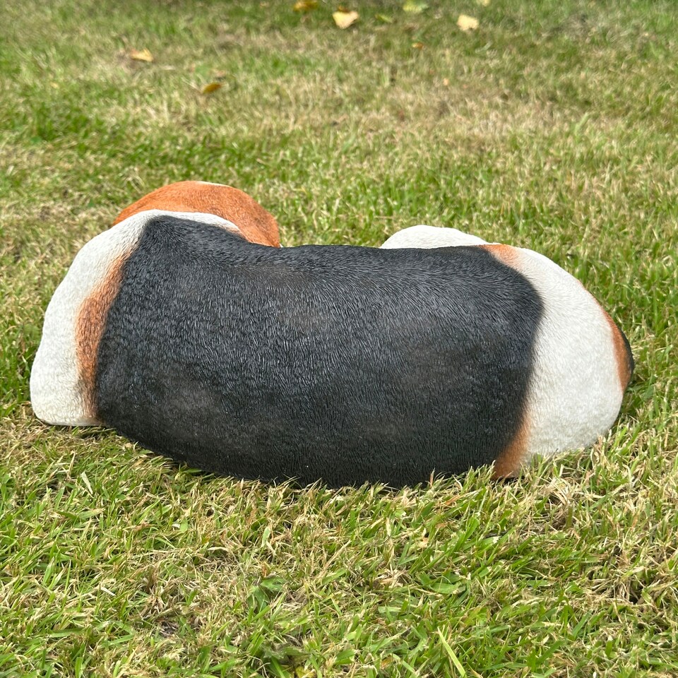 image 1 of Animal Crackers Laying Beagle Figurine Home Or Garden Decoration